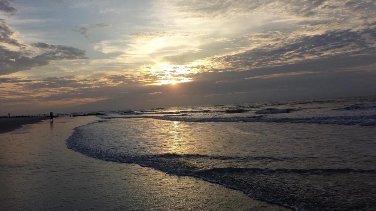 Folly Vacation Laid Back Casual Beach Bungalow 209-B Folly Beach Extérieur photo